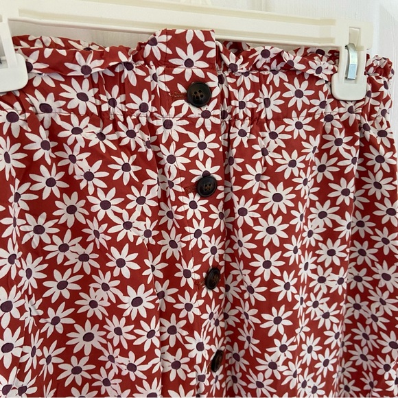 Madewell Paperbag Button-Front Mini Skirt in Falling Daisies - Picture 6 of 6